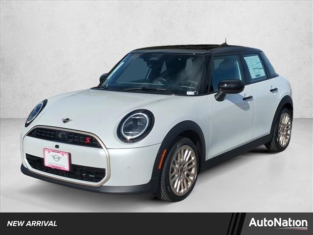 2026 MINI Hardtop 4 Door S's photo