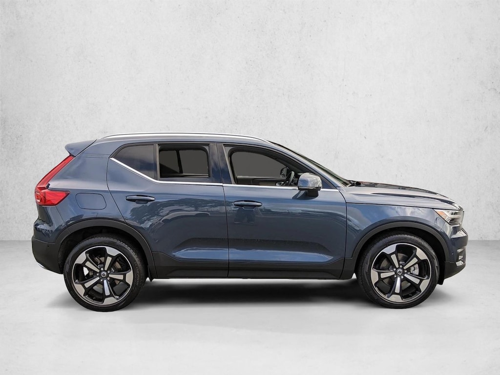 Used 2019 Volvo XC40 Inscription Sport Utility