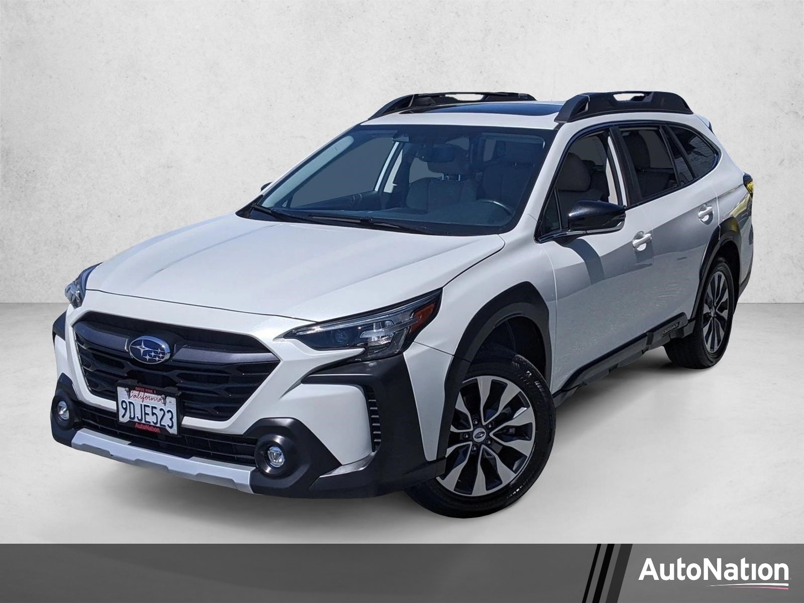 2023 Subaru Outback Limited's photo