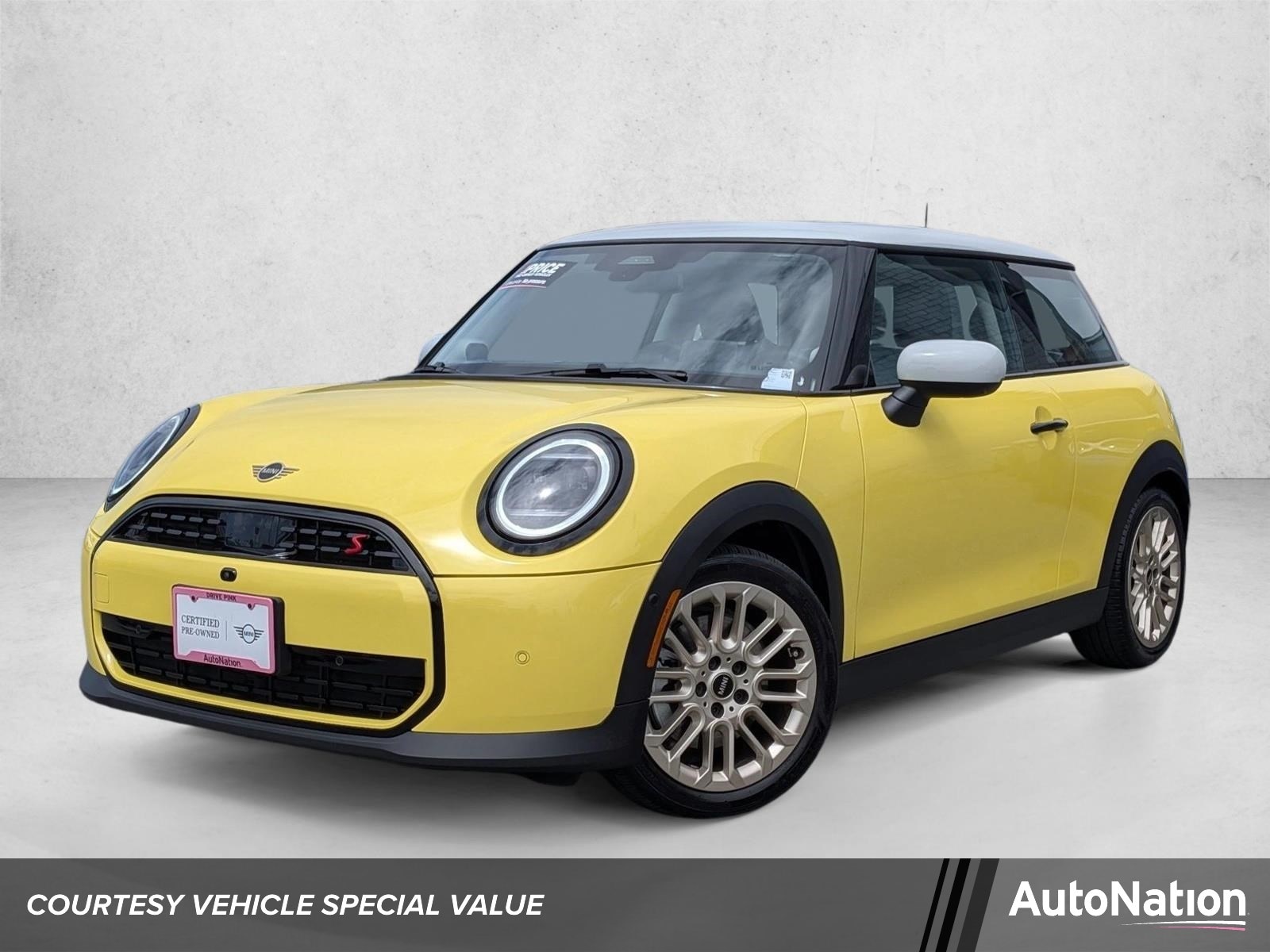 2025 MINI Hardtop Cooper S's photo