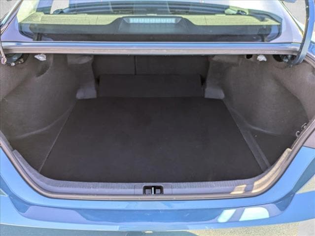 2025 Toyota Camry LE photo 6