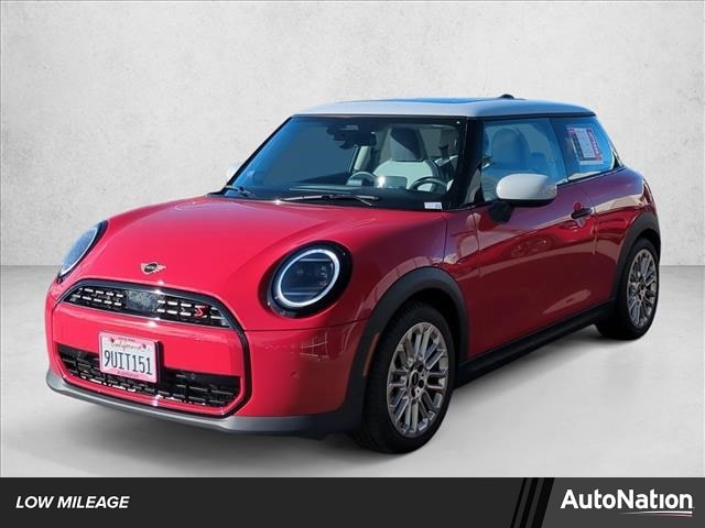 2025 MINI Hardtop 2 Door S's photo