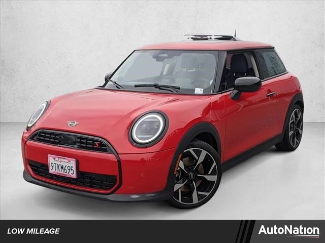 2025 MINI Hardtop 2 Door S's photo