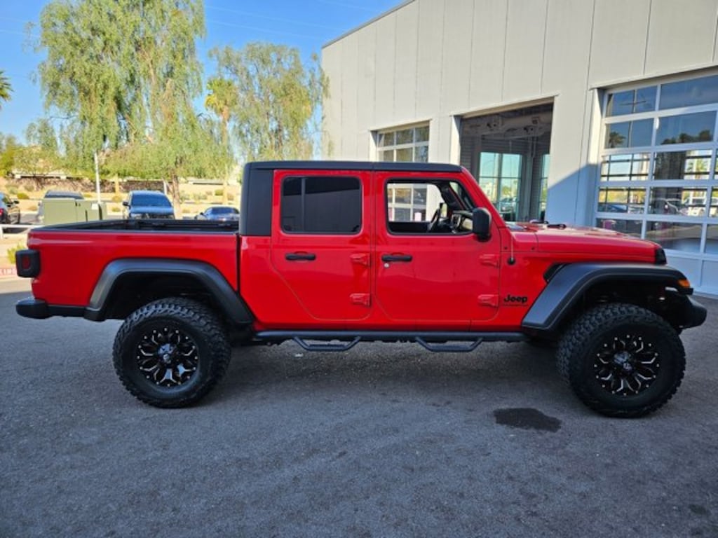Used 2020 Jeep Gladiator Sport S Crew Cab Pickup