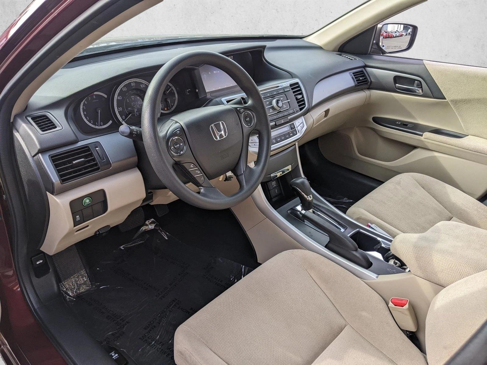 2013 Honda Accord LX - Photo 10