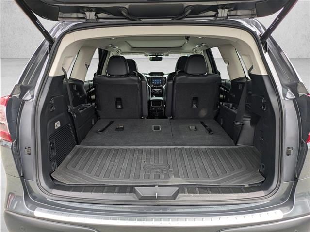 2022 Subaru Ascent Touring photo 5