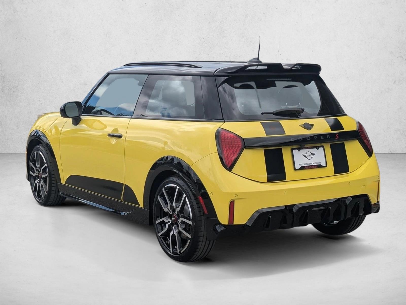 2026 MINI Hardtop 2 Door S | CarEdge | CarEdge