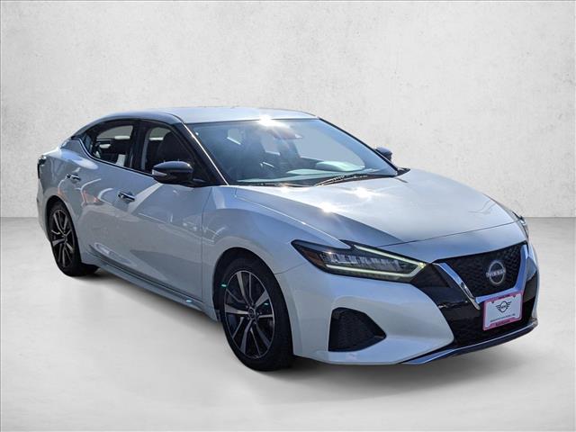 2023 Nissan Maxima SV photo 3