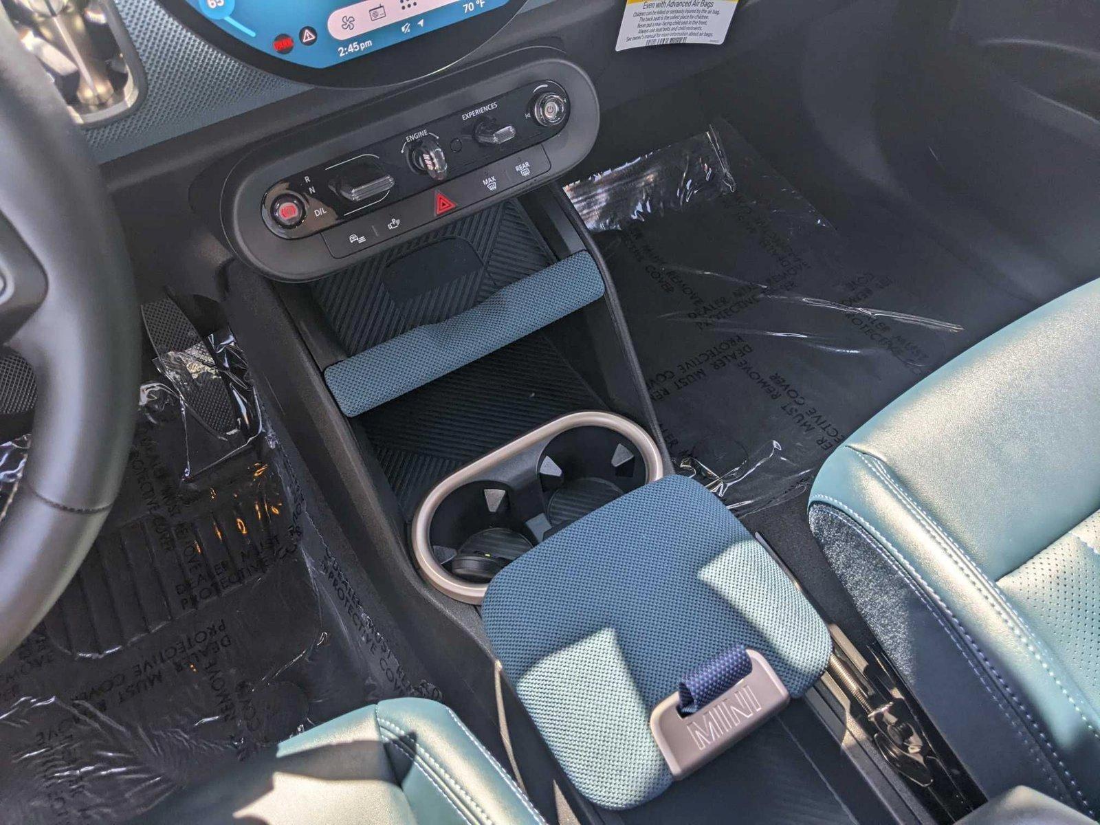 2025 MINI Countryman S - Photo 11
