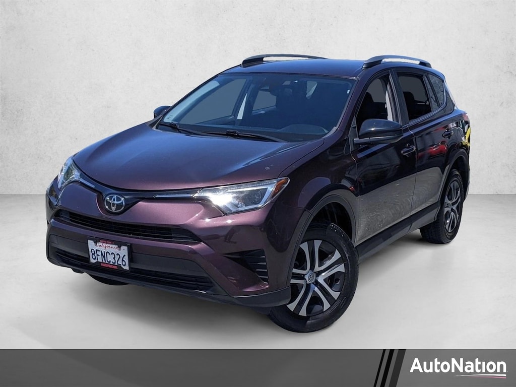 Used 2018 Toyota RAV4 LE Sport Utility