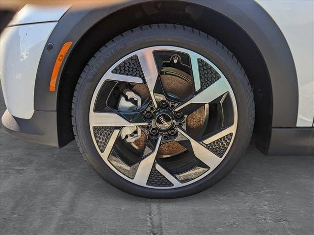 2025 Mini Cooper Signature photo 2