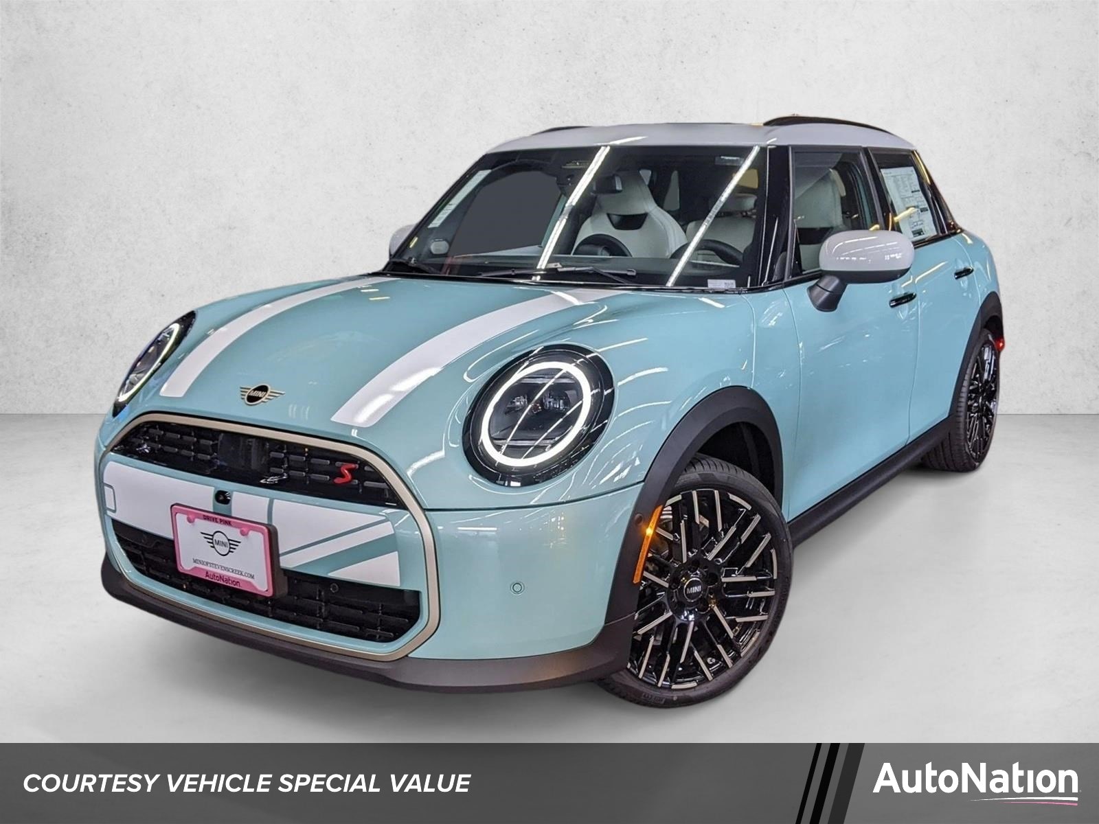 2026 MINI Hardtop Cooper S's photo