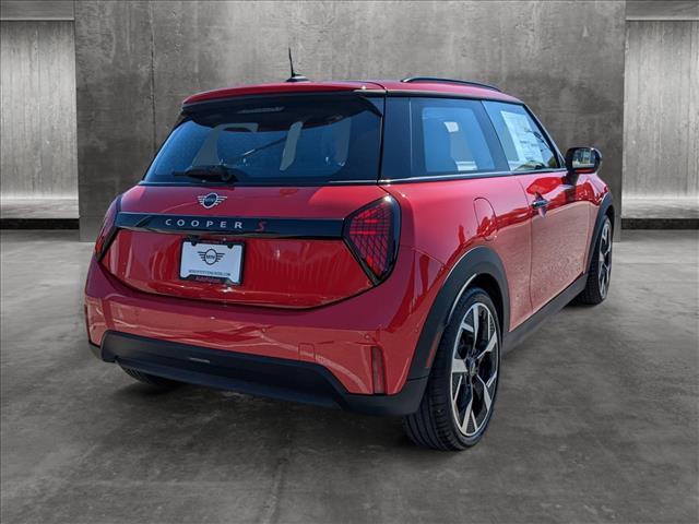 2025 Mini Cooper 2 Door Hardtop S photo 2