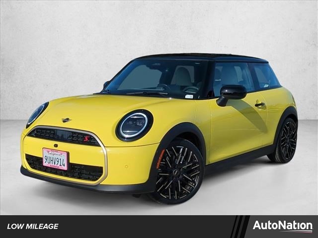 2025 MINI Hardtop 2 Door S's photo