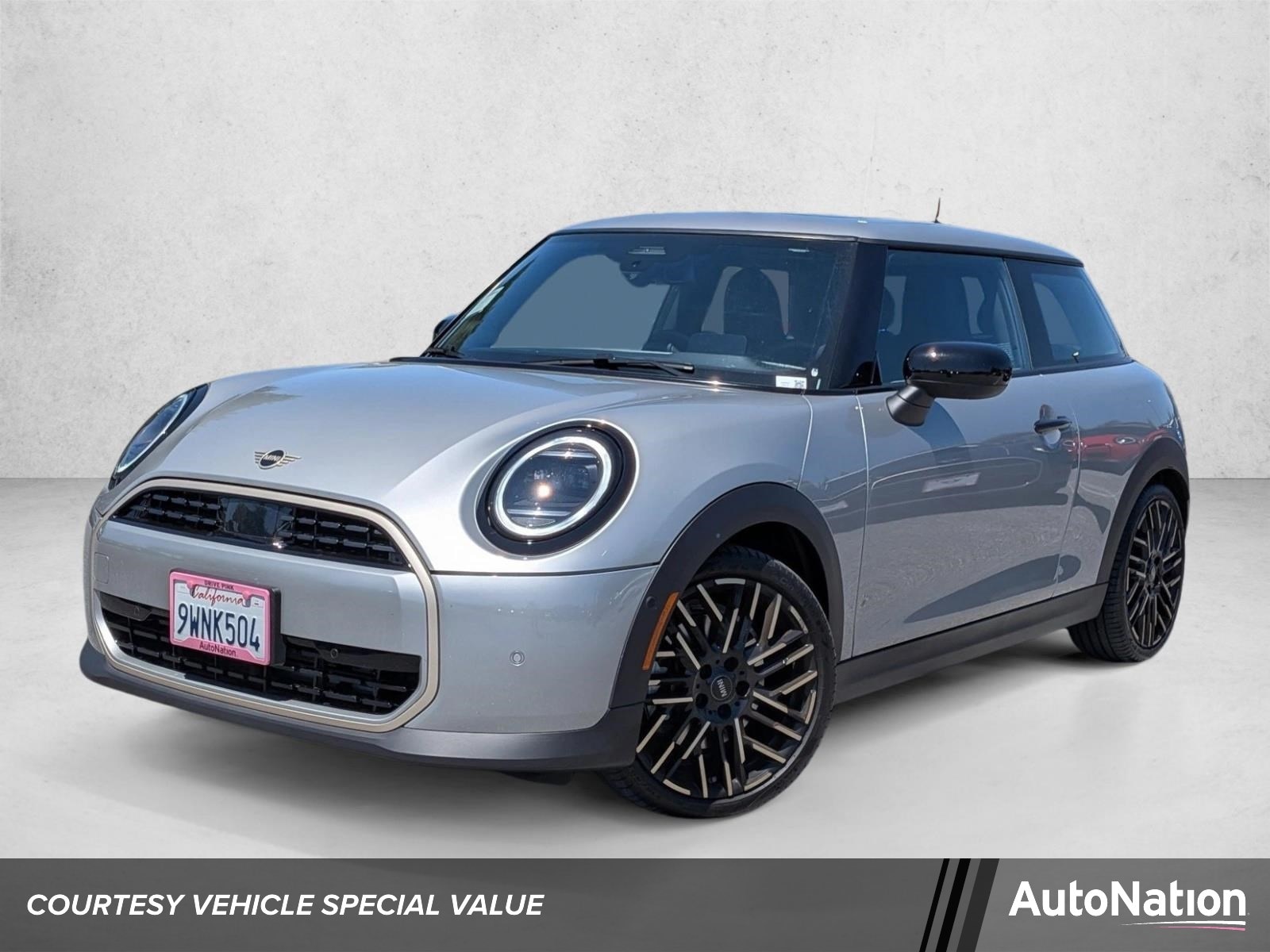 2025 MINI Hardtop Cooper's photo