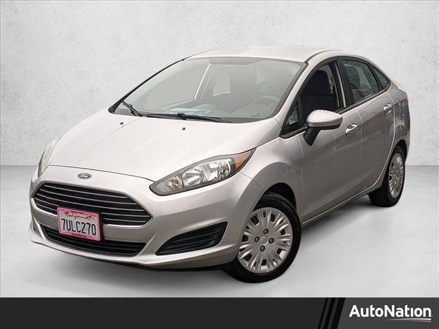 2014 Ford Fiesta S's photo