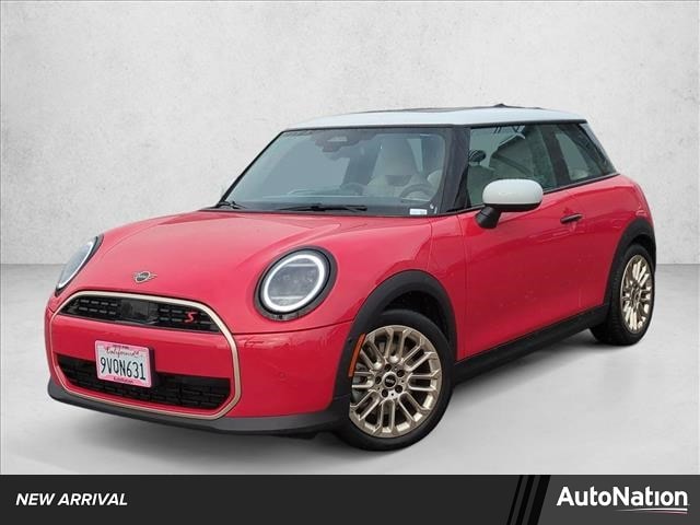 2025 MINI Hardtop 2 Door S's photo