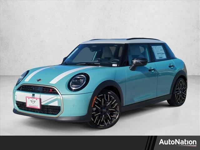 2026 MINI Hardtop 4 Door S's photo