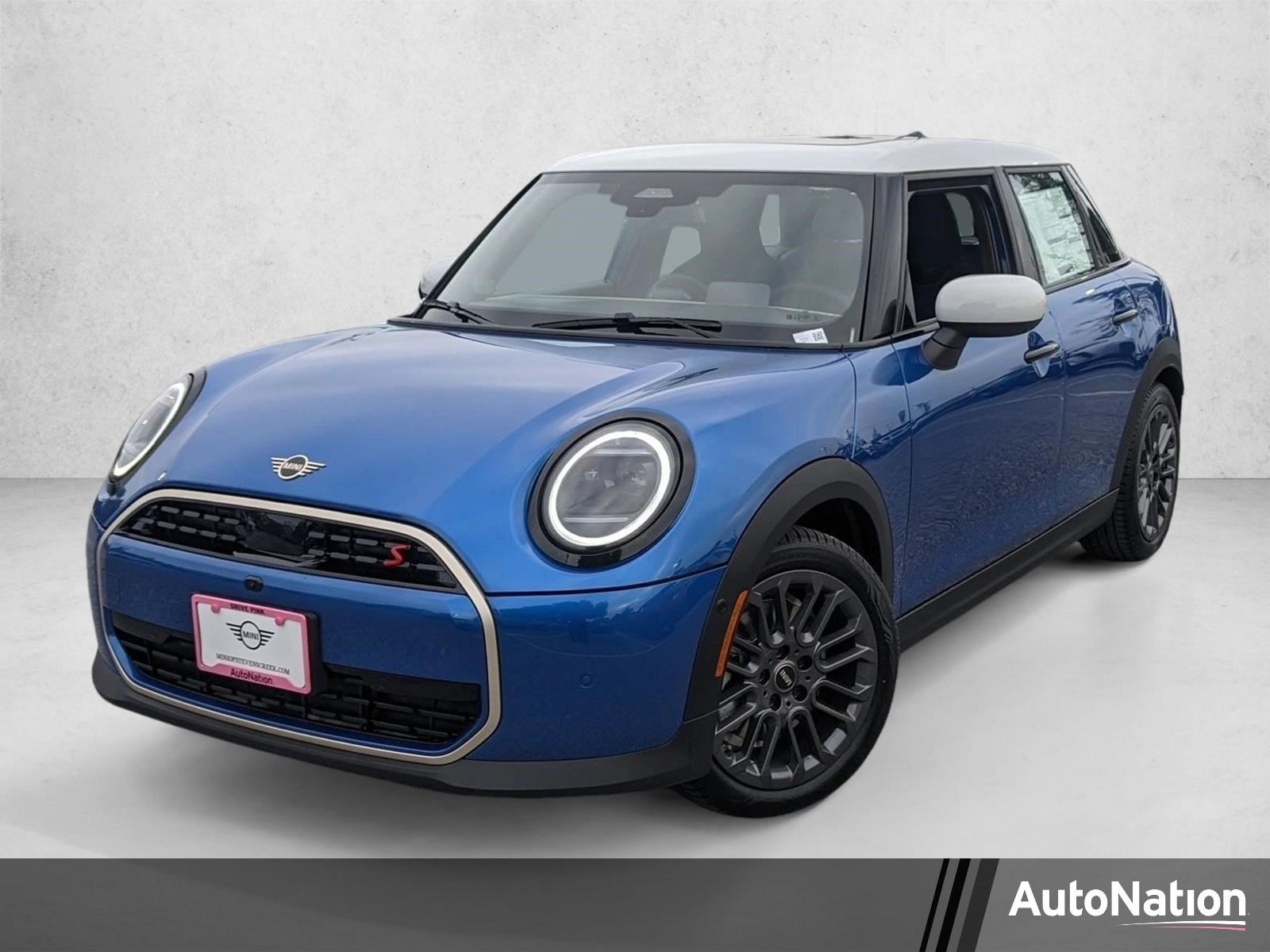 2026 MINI Hardtop Cooper S's photo