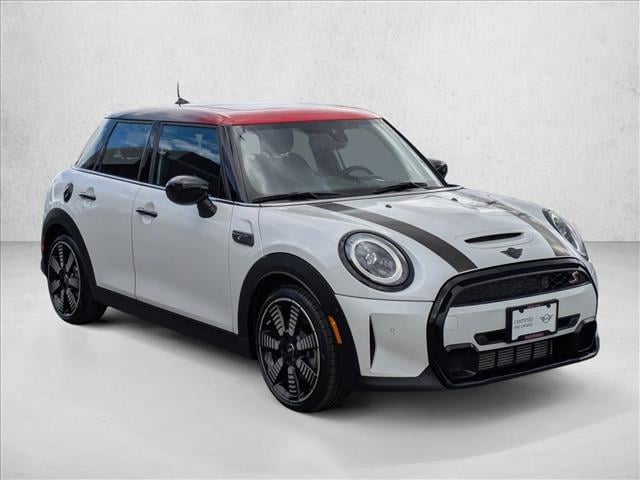 2024 MINI Hardtop Cooper S photo 2