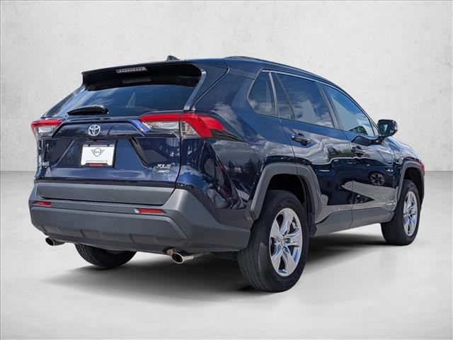 2024 Toyota RAV4 XLE photo 5