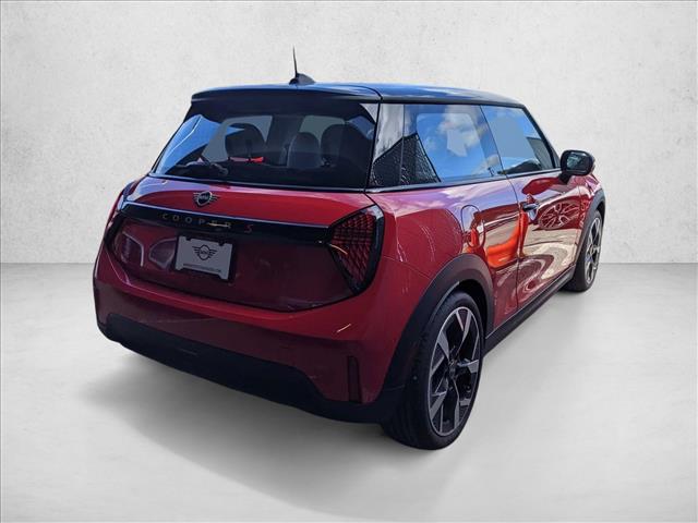 2025 Mini Cooper 2 Door Hardtop S photo 2