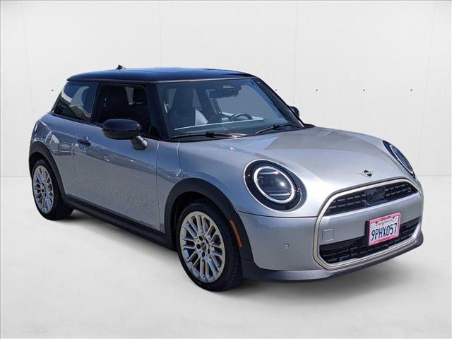 2025 Mini Cooper 2 Door Hardtop S photo 3