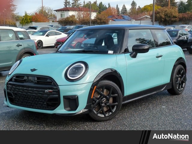 2026 MINI Hardtop 2 Door S's photo