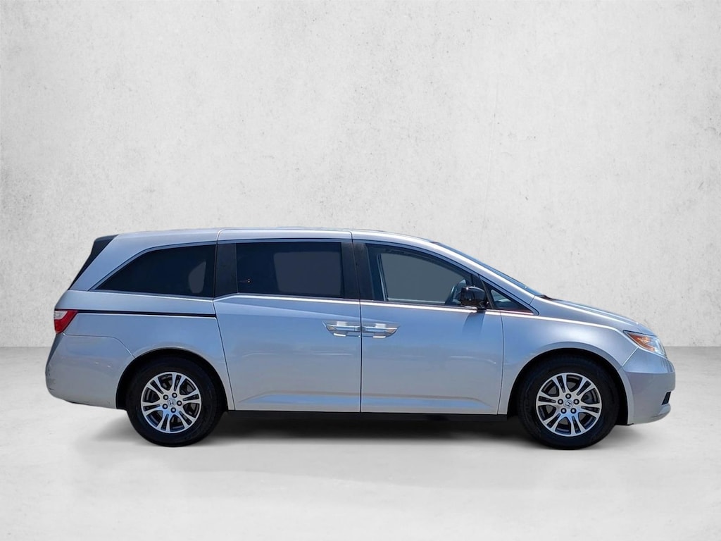 Used 2013 Honda Odyssey EX-L Mini-van Passenger