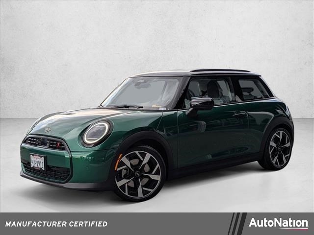 2025 MINI Hardtop 2 Door S's photo