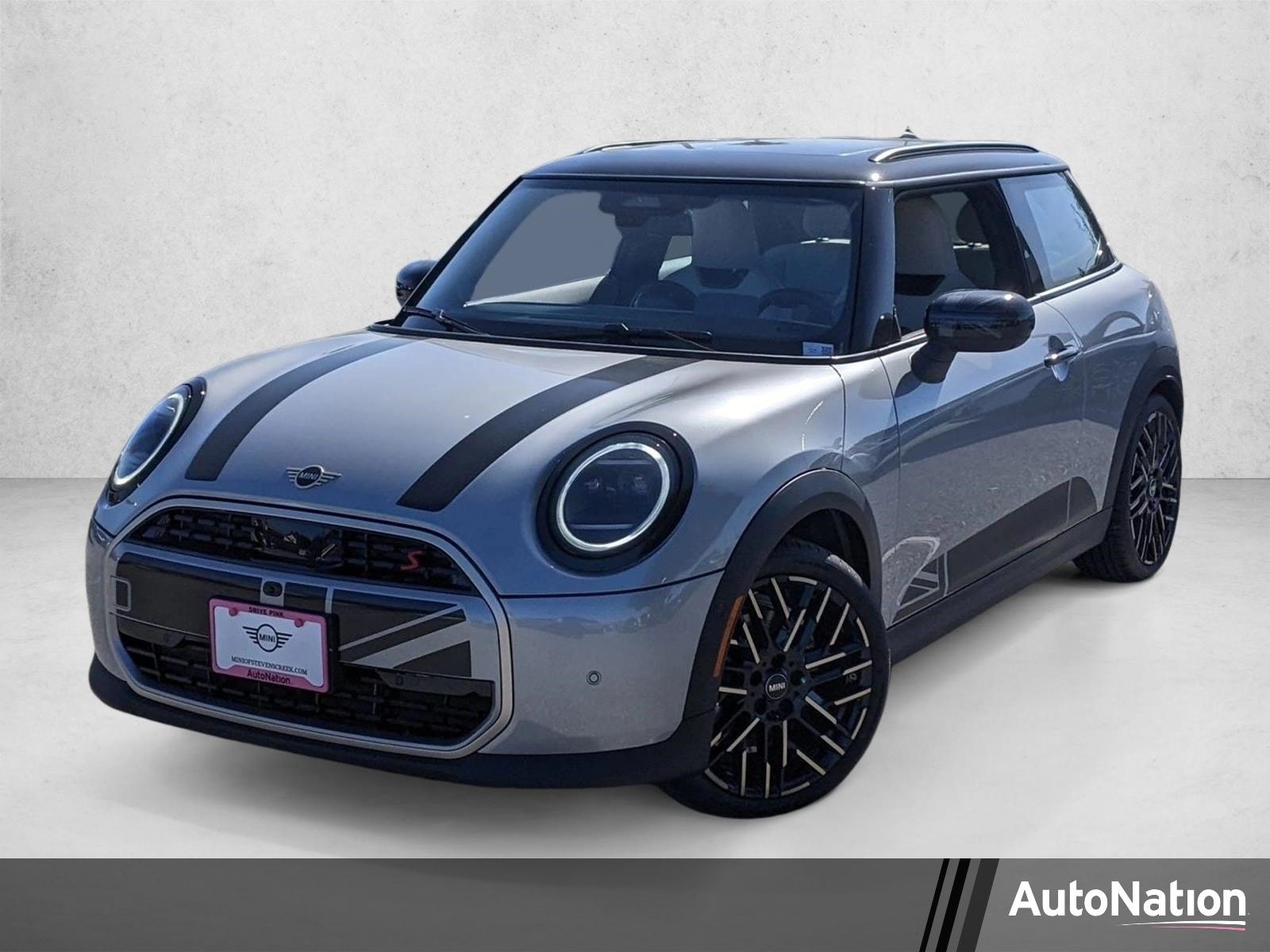 2026 MINI Hardtop Cooper S's photo
