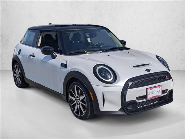 2023 MINI Hardtop Cooper S photo 3