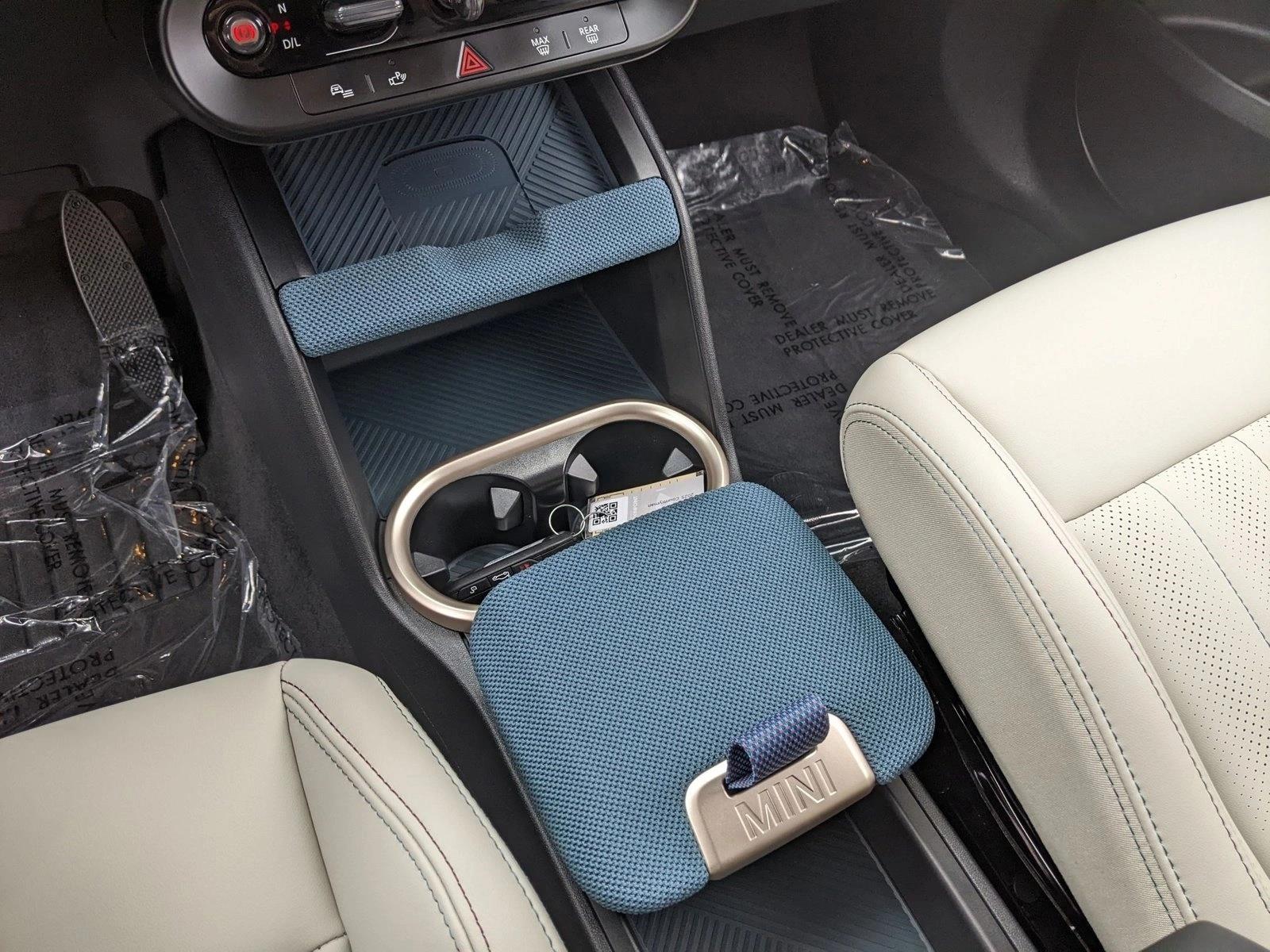 2025 MINI Countryman S - Photo 11