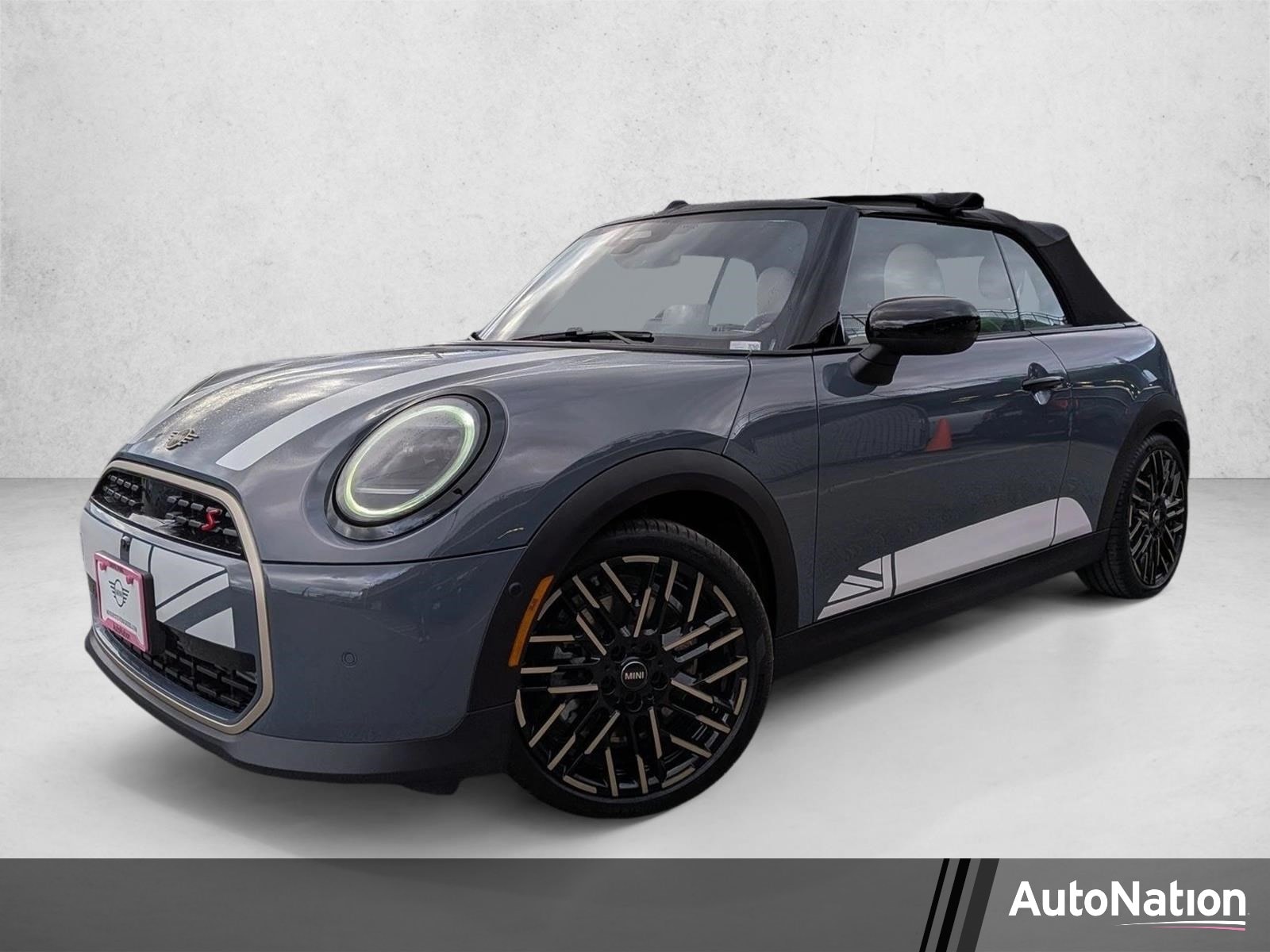 2026 MINI Convertible Cooper S's photo