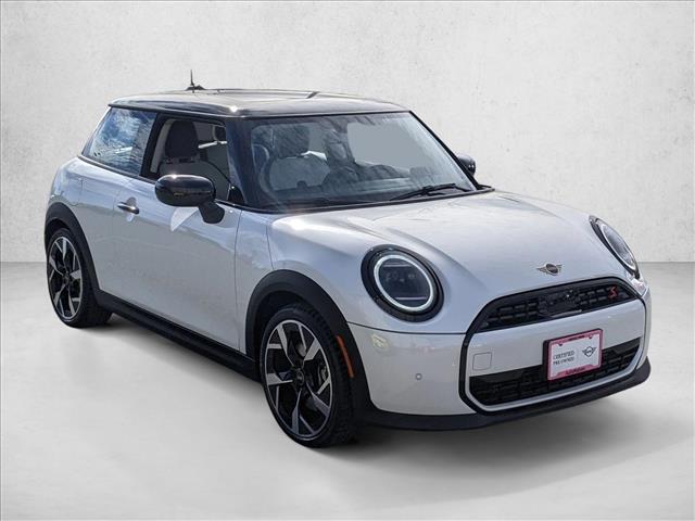 2025 MINI Hardtop 2 Door Cooper S photo 3