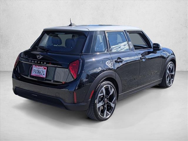 2025 MINI Hardtop 4 Door Cooper S photo 5