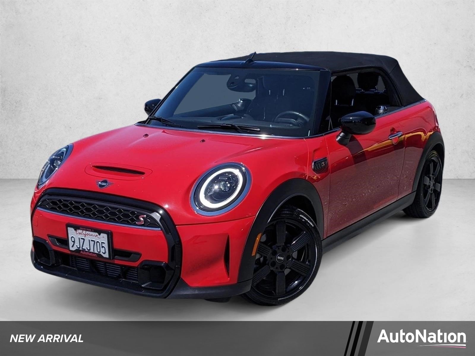 2024 MINI Convertible Cooper S's photo