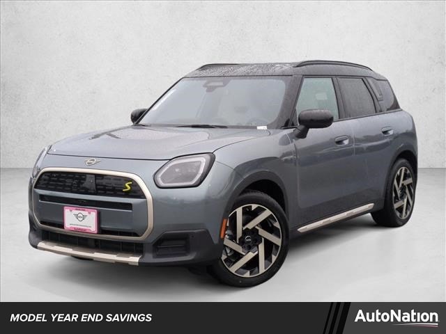 2025 MINI Countryman SE's photo