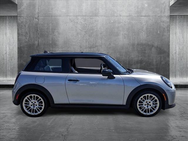 2025 Mini Cooper 2 Door Hardtop S photo 4