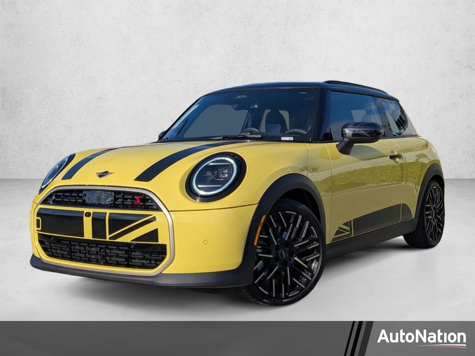 2026 MINI Hardtop Cooper S's photo