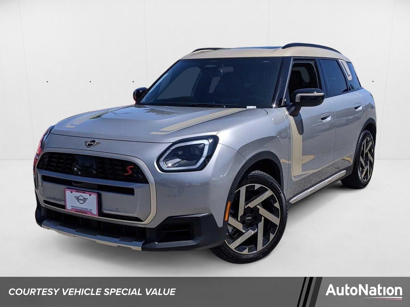 2025 MINI Countryman S ALL4's photo