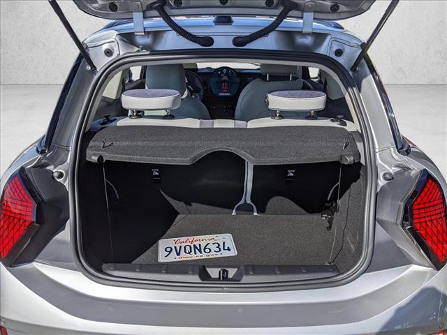 2025 MINI Hardtop 2 Door Cooper photo 6