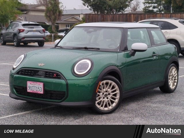 2025 MINI Hardtop 2 Door S's photo