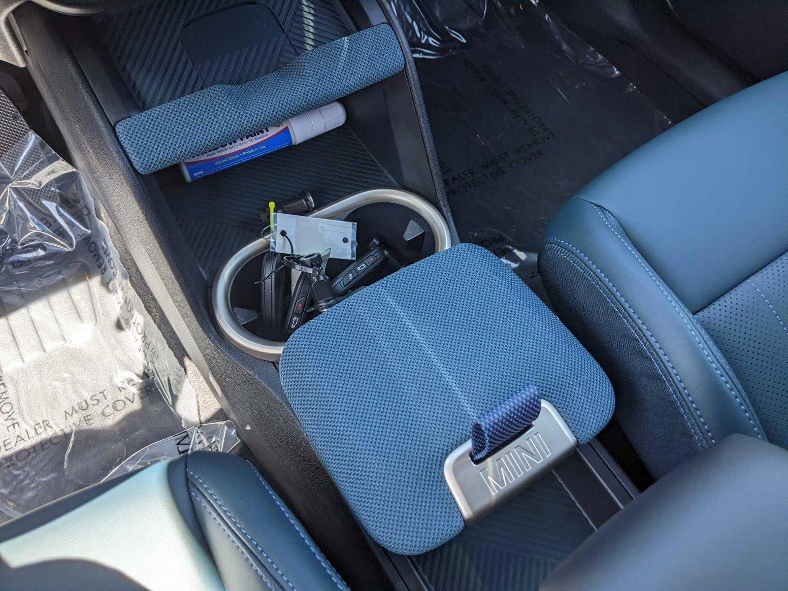 2025 MINI Countryman S - Photo 11