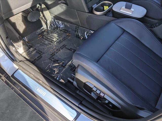 2025 Mini Cooper 4 Door Hardtop S photo 3