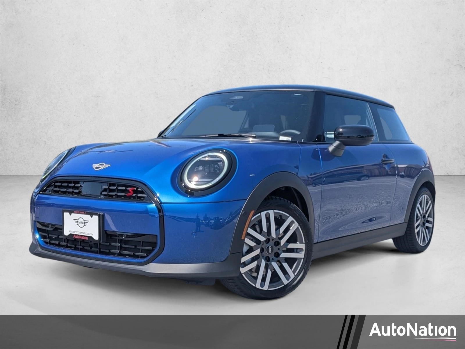 2026 MINI Hardtop Cooper S Signature's photo