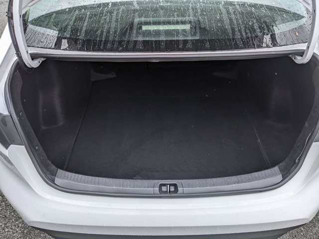 2023 Toyota Corolla LE photo 6