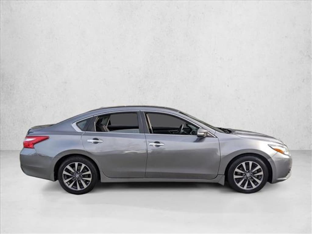 Used 2016 Nissan Altima 2.5 SV 4dr Car