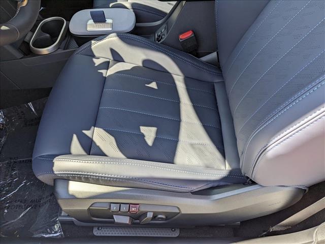 2025 Mini Cooper 2 Door Hardtop S photo 4