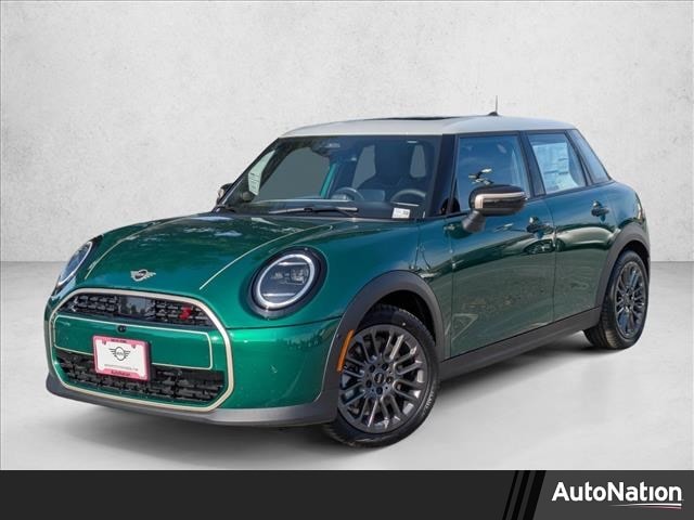 2026 MINI Hardtop 4 Door S's photo